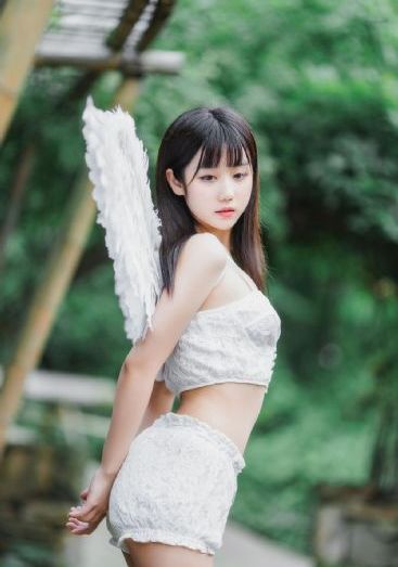 花朵与蛇_BD英语在线观看